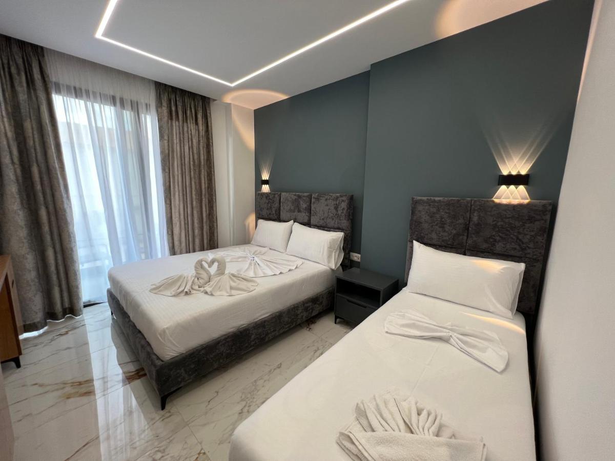 Poseidon Hotel 2 Ksamil Buitenkant foto